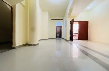 شقة - 2 غرف نوم - 2 حمامات للايجار في المشرف - أبوظبي