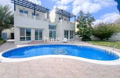 Villa - 5 Bedrooms - 5 Bathrooms for rent in Meadows 9 - Meadows - Dubai