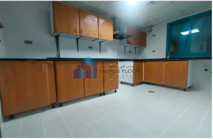 Apartment - 3 Bedrooms - 3 Bathrooms for rent in Al Mulla Plaza - Al Nahda 1 - Al Nahda - Dubai