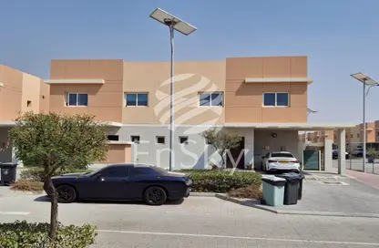 Townhouse - 3 Bedrooms - 4 Bathrooms for rent in Manazel Al Reef 2 - Al Samha - Abu Dhabi