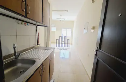 Apartment - Studio - 1 Bathroom for rent in Fire Station Road - Muwaileh - Sharjah