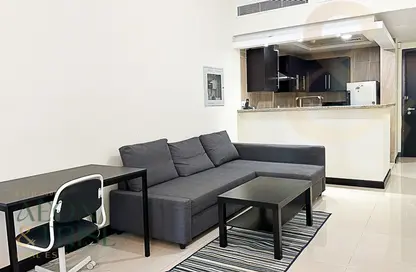Apartment - 1 Bathroom for rent in O2 Residence - Lake Elucio - Jumeirah Lake Towers - Dubai