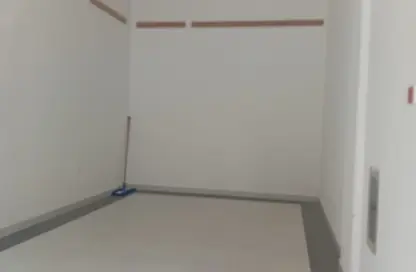 متجر - استوديو للايجار في فلل الروضة 2 - 2  الروضة - الروضة - عجمان