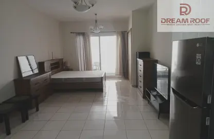 شقة - 1 حمام للايجار في مالباري 2 - حدائق الإمارات 2 - قرية الجميرا سركل - دبي