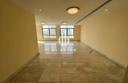 شقة - 3 غرف نوم - 4 حمامات للايجار في المجاز 3 - المجاز - الشارقة