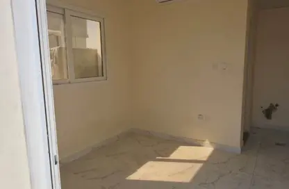 Warehouse - Studio - 1 Bathroom for sale in Al Sajaa Industrial - Al Sajaa - Sharjah