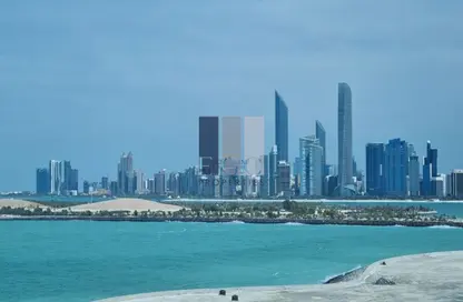 Apartment - 2 Bedrooms - 3 Bathrooms for sale in Fairmont Marina Residences - The Marina - Abu Dhabi