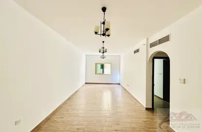 Apartment - 1 Bedroom - 2 Bathrooms for rent in Muwaileh 29 Building - Muwaileh - Sharjah