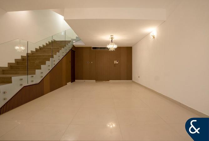 14203739 - Property Image 2