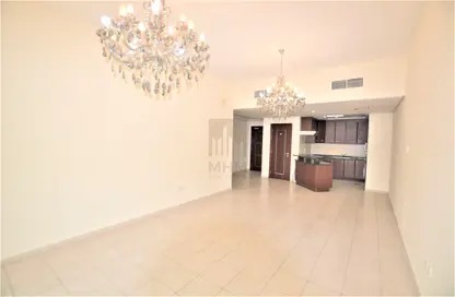 شقة - غرفة نوم - 2 حمامات للايجار في بناية  38إلى107 - طراز البحر المتوسط - ديسكفري غاردنز - دبي