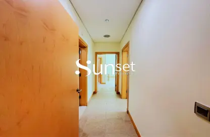 Apartment - 2 Bedrooms - 3 Bathrooms for rent in Jash Falqa - Shoreline Apartments - Palm Jumeirah - Dubai