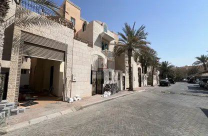 فيلا - 4 غرف نوم - 4 حمامات للايجار في حدائق المشرف - المشرف - أبوظبي