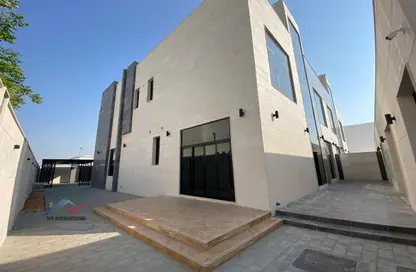 Villa - 5 Bedrooms - 7 Bathrooms for rent in Al Barsha South 2 - Al Barsha South - Al Barsha - Dubai