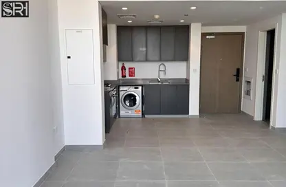 Apartment - 2 Bedrooms - 3 Bathrooms for sale in Tiraz 3 - Aljada - Sharjah