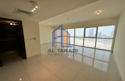 Empty Room image for: Apartment - 2 Bedrooms - 3 Bathrooms for rent in Marina Blue Tower - Marina Square - Al Reem Island - Abu Dhabi, Image 1