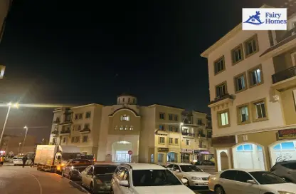 صورة لـ مبنى خارجي متجر - استوديو للبيع في كآي08 - طراز يوناني - المدينة الدولية - دبي ، صورة رقم 1