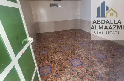 شقة - 3 غرف نوم - 2 حمامات للايجار في القادسية - الحيرة - الشارقة