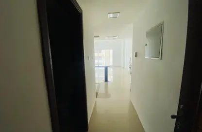 Apartment - Studio - 1 Bathroom for rent in Al Nayli Building - Dubai Silicon Oasis - Dubai