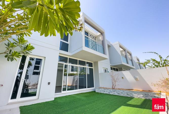 Townhouse - 3 Bedrooms - 4 Bathrooms for sale in Arabella Townhouses 3 - Arabella Townhouses - Mudon - Dubai