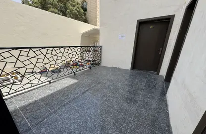 شقة - غرفة نوم - 1 حمام للايجار في بني ياس غرب - بني ياس - أبوظبي