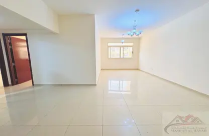 شقة - 2 غرف نوم - 3 حمامات للايجار في مجمع مويلح - تجارية مويلح - الشارقة شقة - 2 غرف نوم - 3 حمامات للايجار في مجمع مويلح - تجارية مويلح - الشارقة