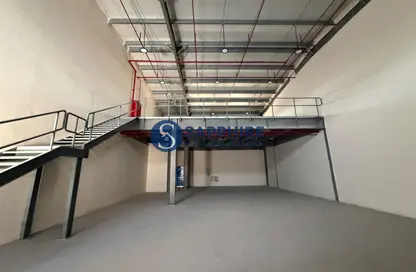 Warehouse - Studio - 1 Bathroom for rent in Al Sajaa Industrial - Al Sajaa - Sharjah