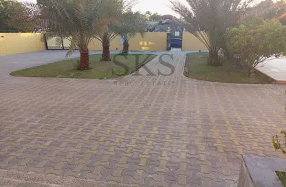 Garden image for: Villa - 5 Bedrooms for rent in Al Barsha 2 - Al Barsha - Dubai, Image 1