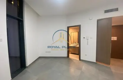 Apartment - Studio - 1 Bathroom for rent in The Edge - Dubai Investment Park (DIP) - Dubai
