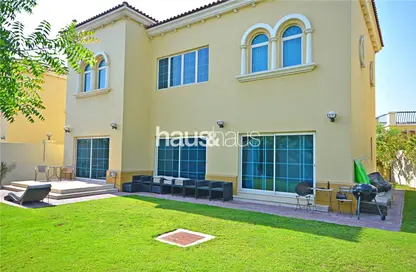 Outdoor House image for: Villa - 4 Bedrooms - 5 Bathrooms for sale in Legacy - Jumeirah Park - Dubai, Image 1