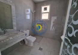 صورةحمام لـ: فيلا - 5 غرف نوم - 7 حمامات للبيع في 2 هليو - هليو - عجمان, صورة 1
