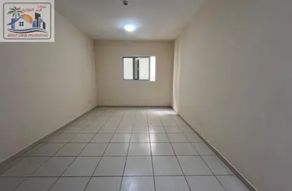 Apartment - 2 Bedrooms - 2 Bathrooms for rent in Thuraya Al Majaz Building - Al Majaz 3 - Al Majaz - Sharjah