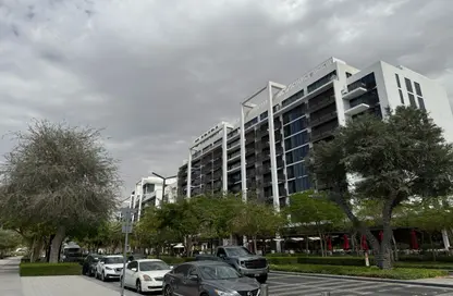 شقة - 3 غرف نوم - 4 حمامات للبيع في شقق مسك - الجادة - الشارقة