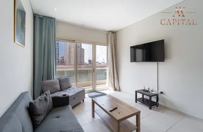 Living Room image for: Apartment - 1 Bedroom - 1 Bathroom for rent in The Royal Oceanic - Oceanic - Dubai Marina - Dubai, Image 1
