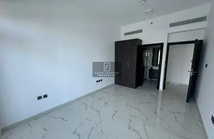 شقة - غرفة نوم - 2 حمامات للايجار في برج جيباس - ارجان - دبي