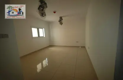 شقة - 1 حمام للايجار في بناية النباعة 8 - النبعة - الشرق - الشارقة
