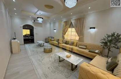 Villa - 5 Bedrooms - 7 Bathrooms for sale in Al Mowaihat 1 - Al Mowaihat - Ajman Villa - 5 Bedrooms - 7 Bathrooms for sale in Al Mowaihat 1 - Al Mowaihat - Ajman