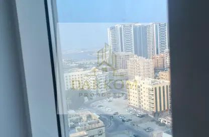 شقة - 2 غرف نوم - 2 حمامات للايجار في مساكن كورنيش عجمان - طريق كورنيش عجمان - عجمان