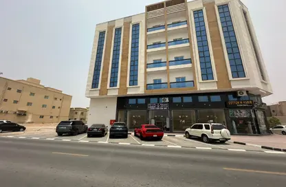 عمارة بالكامل - 2 غرف نوم - 2 حمامات للبيع في 2 المويهات - المويهات - عجمان