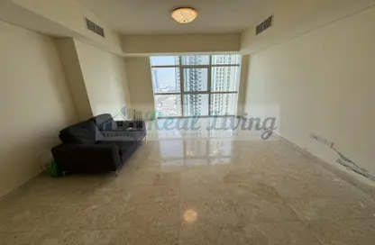 Living Room image for: Apartment - 1 Bedroom - 2 Bathrooms for rent in Ocean Terrace - Marina Square - Al Reem Island - Abu Dhabi, Image 1