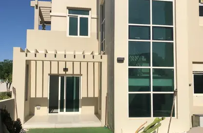تاون هاوس - 2 غرف نوم - 3 حمامات للايجار في قرية الخليج - الغدير - أبوظبي