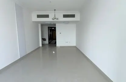 شقة - 2 غرف نوم - 3 حمامات للايجار في شارع التعاون الجديد - التعاون - الشارقة