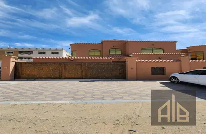 Villa - 5 Bedrooms for rent in Al Rawda - Ajman