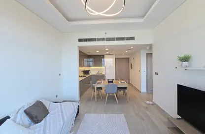 شقة - غرفة نوم - 1 حمام للايجار في فرهاد عزيزي ريزيدنس - الجداف - دبي