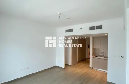 Apartment - Studio - 1 Bathroom for rent in Waters Edge - Yas Island - Abu Dhabi