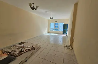 شقة - 3 غرف نوم - 4 حمامات للايجار في شارع التعاون الجديد - التعاون - الشارقة شقة - 3 غرف نوم - 4 حمامات للايجار في شارع التعاون الجديد - التعاون - الشارقة