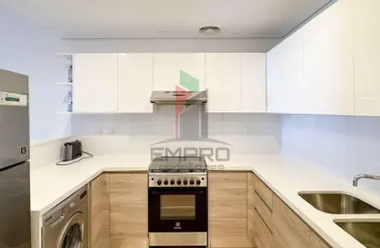 Apartment - 1 Bedroom - 2 Bathrooms for sale in SOL Bay - Business Bay - Dubai