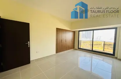 Apartment - 3 Bedrooms - 3 Bathrooms for rent in Sheikh Rashid Building - Sheikh Zayed Road - Dubai