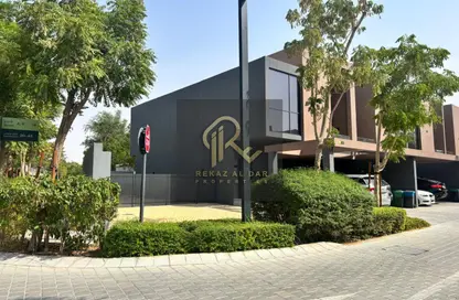 Townhouse - 3 Bedrooms - 4 Bathrooms for rent in Robinia - Masaar - Tilal City - Sharjah
