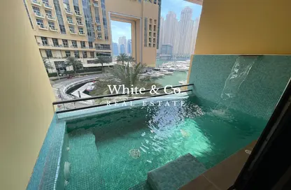 صورة لـ حوض سباحة فيلا - 2 غرف نوم - 2 حمامات للايجار في دبي مارينا مون - دبي مارينا - دبي ، صورة رقم 1
