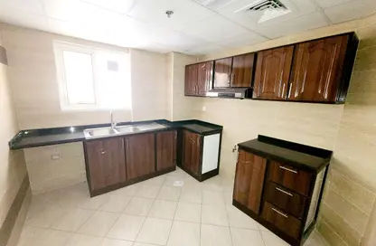 Apartment - 2 Bedrooms - 2 Bathrooms for rent in Muwaileh 29 Building - Muwaileh - Sharjah